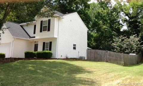 7005 Blithe Low Pl, Charlotte, NC 28227 photo 4