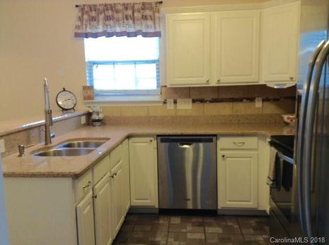7005 Blithe Low Pl, Charlotte, NC 28227 photo 7