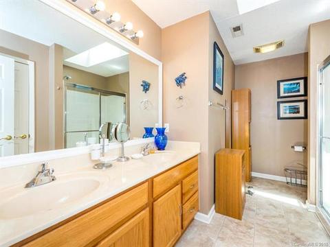30 E Danbury Ln, Brevard, NC 28712 photo 16