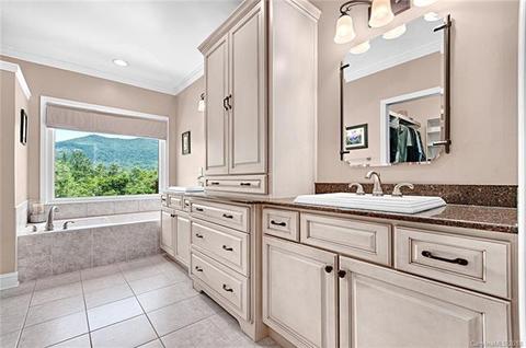 26 Windsong Dr, Fairview, NC 28730 photo 13