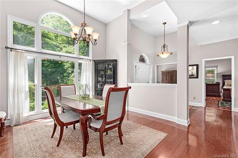 26 Windsong Dr, Fairview, NC 28730 photo 9