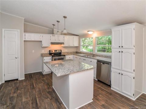 151 Flora Ln, Harmony, NC 28634 photo 9
