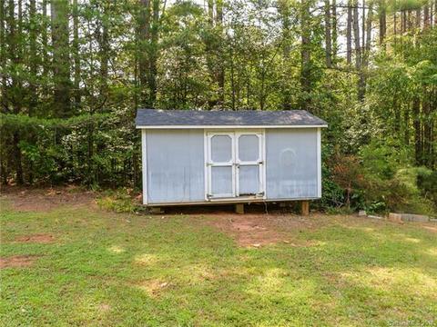 151 Flora Ln, Harmony, NC 28634 photo 25