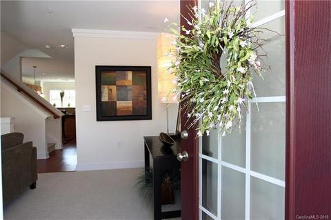 245 Harbour Place Dr, Davidson, NC 28036 photo 1