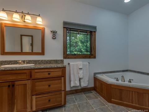 205 River Park Ln, Mill Spring, NC 28756 photo 10