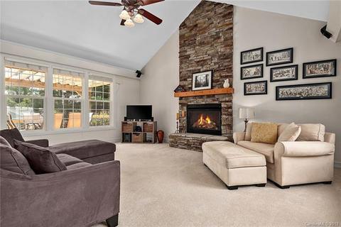 409 Oak Tree Ln, Fletcher, NC 28732 photo 6