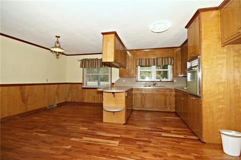 807 E 22nd St, Kannapolis, NC 28083 photo 9