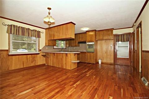 807 E 22nd St, Kannapolis, NC 28083 photo 8