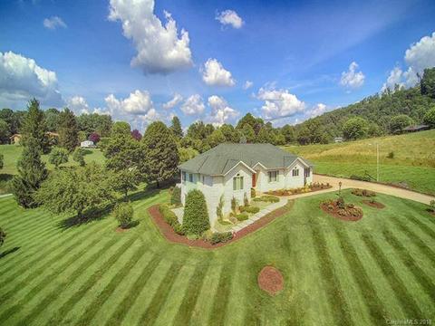 63 Pondview Dr, Clyde, NC 28721 photo 1