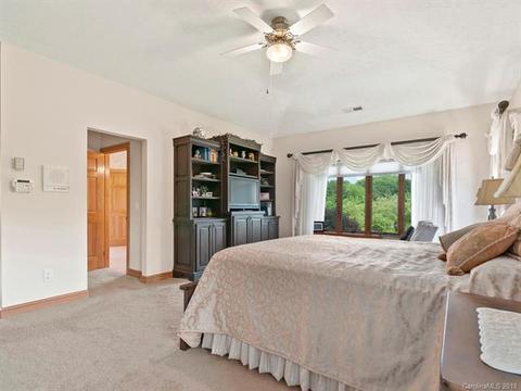 63 Pondview Dr, Clyde, NC 28721 photo 16