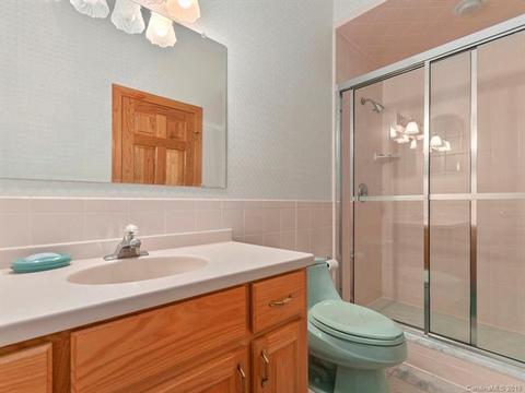 63 Pondview Dr, Clyde, NC 28721 photo 21