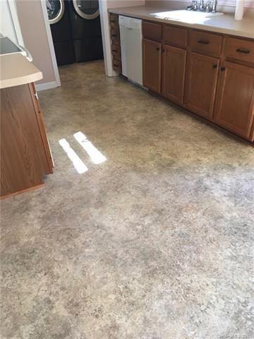 70 Ridgeway Dr, Flat Rock, NC 28731 photo 8