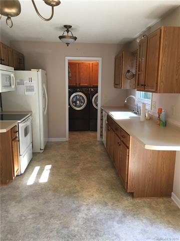 70 Ridgeway Dr, Flat Rock, NC 28731 photo 7