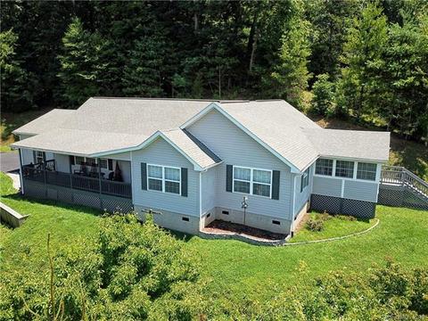 210 Rock Field Way, Sylva, NC 28779 photo 1