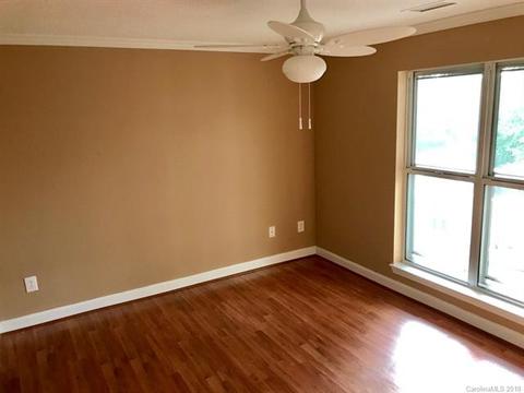1335 Torrence Cir #26, Davidson, NC 28036 photo 3