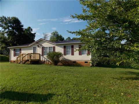 2213 Cedar Trl, Morganton, NC 28655 photo 1