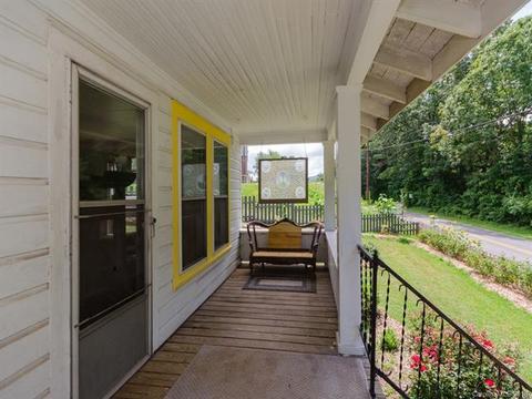 87 Lowe St, Canton, NC 28716 photo 2