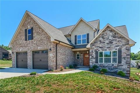 3785 9th Street Ne Dr NE, Hickory, NC 28601 photo 1