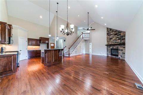 3785 9th Street Ne Dr NE, Hickory, NC 28601 photo 6
