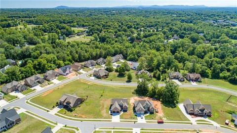 3785 9th Street Ne Dr NE, Hickory, NC 28601 photo 34