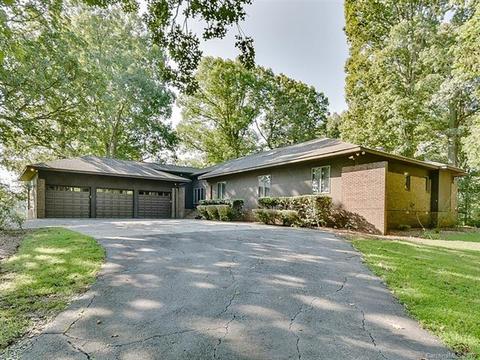 402 Three Knotts Rd, Monroe, NC 28112 photo 1