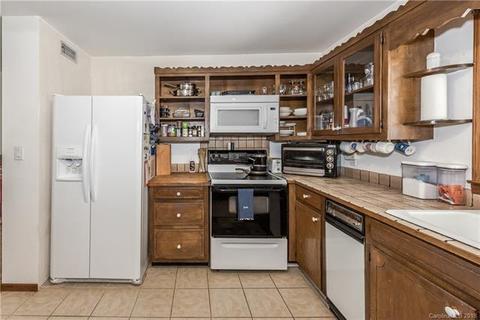 1910 Bobby Ray Rd, Clover, SC 29710 photo 19