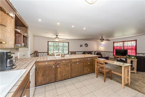 1910 Bobby Ray Rd, Clover, SC 29710 photo 17