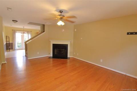45 Singleton Ln, Fletcher, NC 28732 photo 3