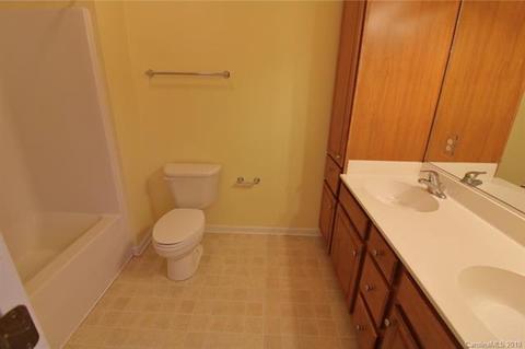 45 Singleton Ln, Fletcher, NC 28732 photo 9