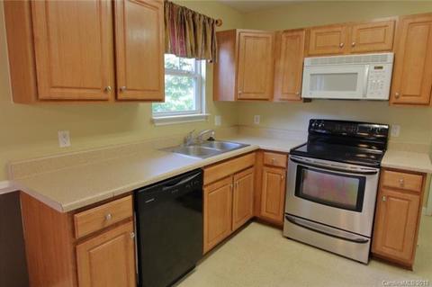 45 Singleton Ln, Fletcher, NC 28732 photo 4