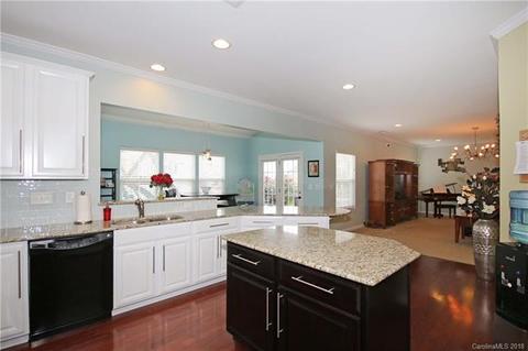 10951 Kingsview Dr, Davidson, NC 28036 photo 22