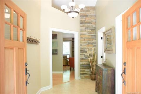 210 Pheasant Run, Flat Rock, NC 28731 photo 2