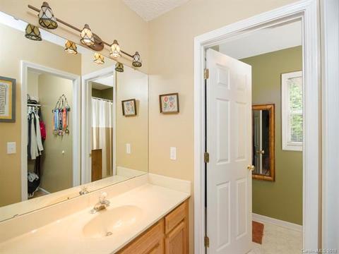 56 Meldaway Dr, Sylva, NC 28779 photo 8