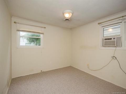92 Josephine St, Sylva, NC 28779 photo 8