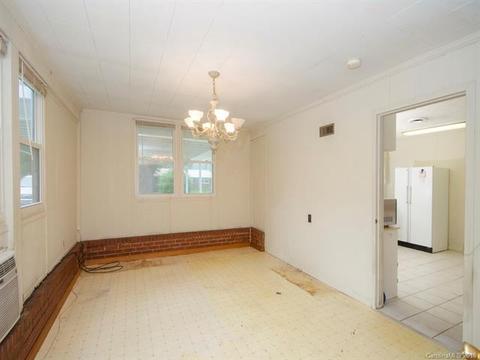 92 Josephine St, Sylva, NC 28779 photo 4