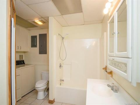 92 Josephine St, Sylva, NC 28779 photo 5