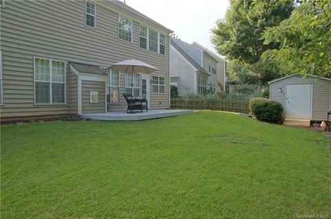 18208 Harbor Mist Rd, Cornelius, NC 28031 photo 2