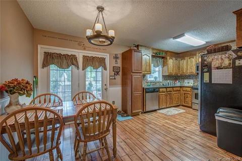 2412 Pine Forest Dr, Gastonia, NC 28056 photo 11