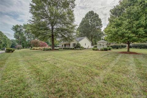2412 Pine Forest Dr, Gastonia, NC 28056 photo 19