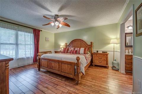 2412 Pine Forest Dr, Gastonia, NC 28056 photo 15