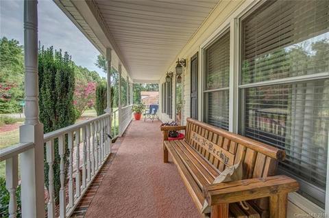 2412 Pine Forest Dr, Gastonia, NC 28056 photo 3