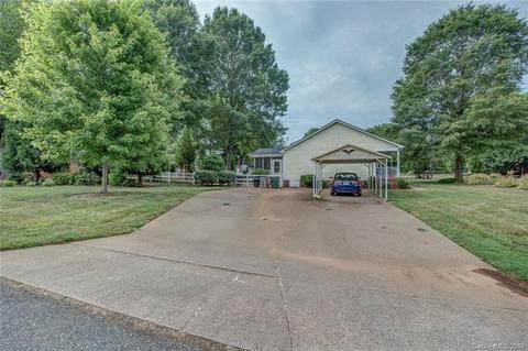 2412 Pine Forest Dr, Gastonia, NC 28056 photo 22