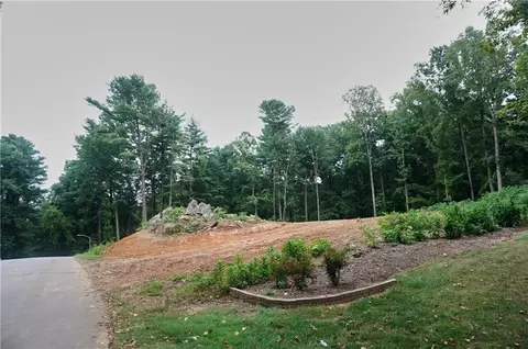 4 Th Ne Ave NE, Conover, NC 28613 photo 3