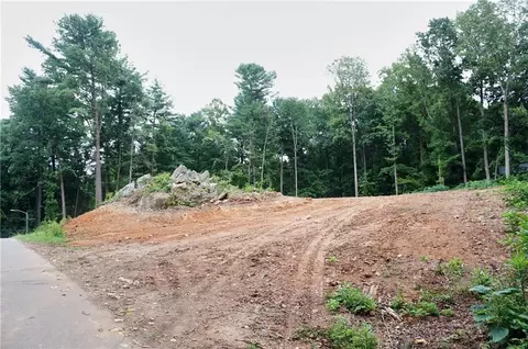 4 Th Ne Ave NE, Conover, NC 28613 photo 4
