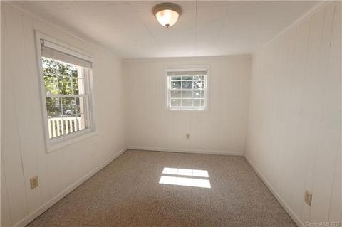 6538 Harbor Ln, Conover, NC 28613 photo 18
