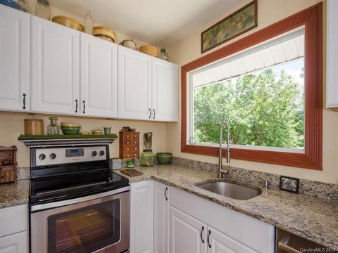 5285 Old Clyde Rd, Clyde, NC 28721 photo 6