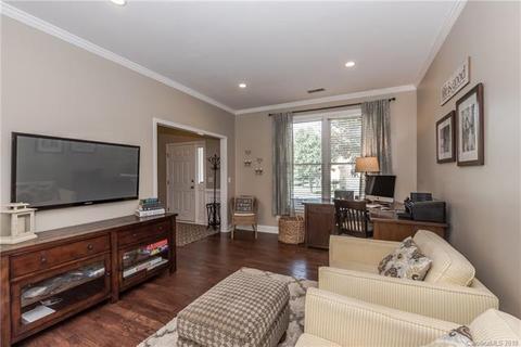 8815 Forest Shadow Cir, Cornelius, NC 28031 photo 5