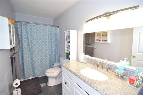 2428 Side Ln, Conover, NC 28613 photo 9