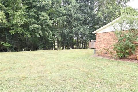 2428 Side Ln, Conover, NC 28613 photo 17