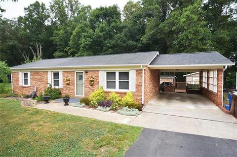2428 Side Ln, Conover, NC 28613 photo 1